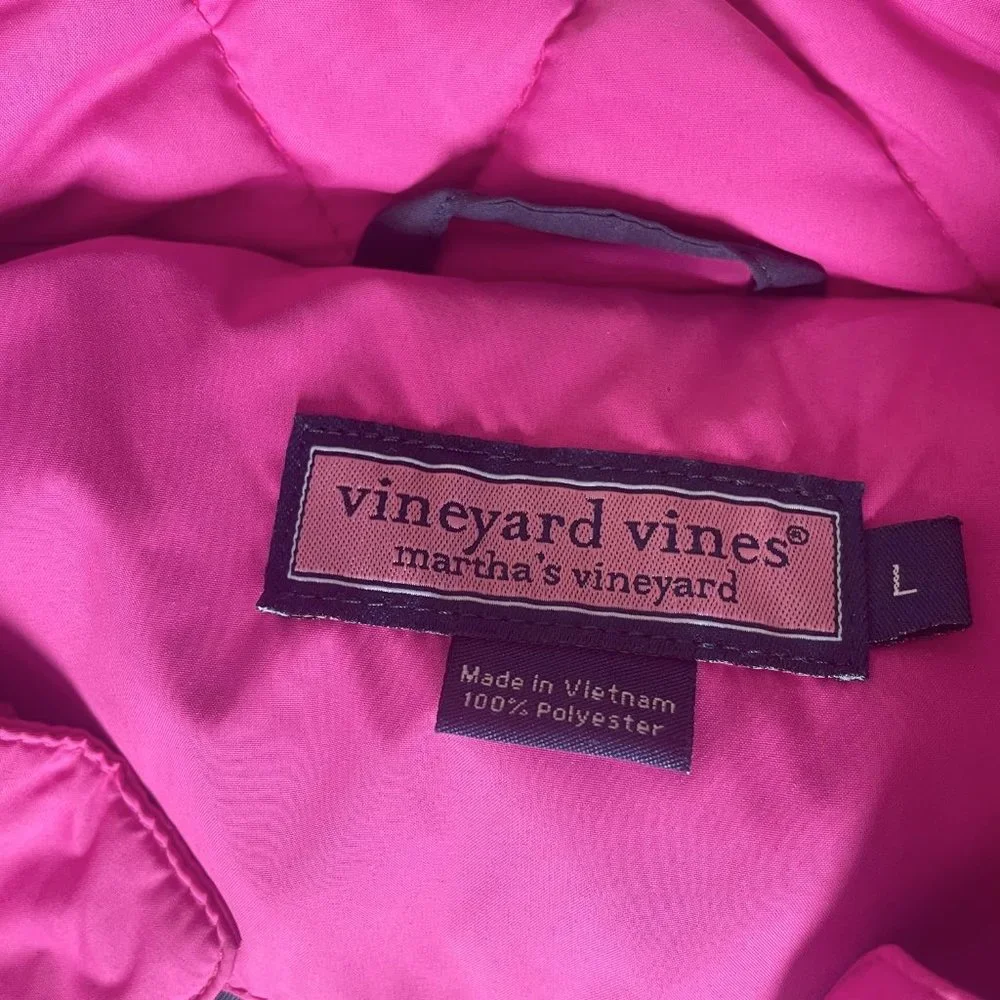 Vinwyards vines pink quilted vet - Picture 2 of 3